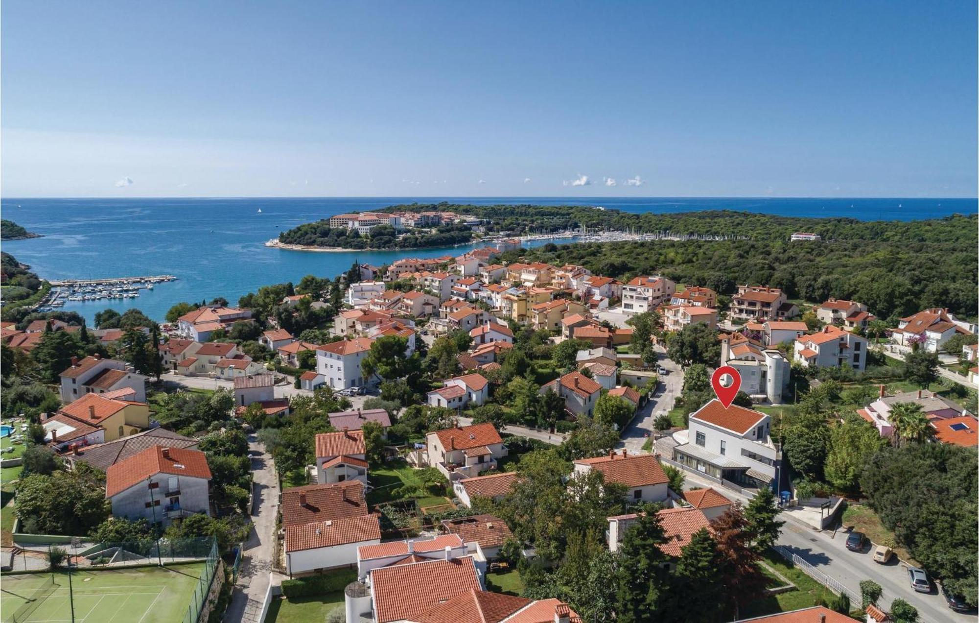Stunning Apartment In Pjescana Uvala With Wifi Buitenkant foto