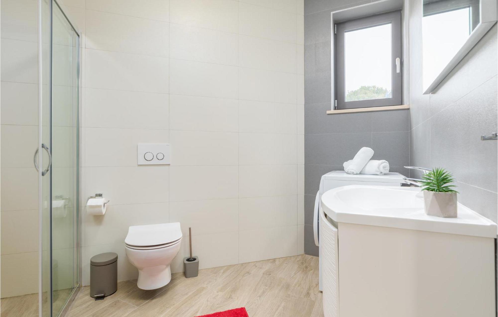 Stunning Apartment In Pjescana Uvala With Wifi Buitenkant foto
