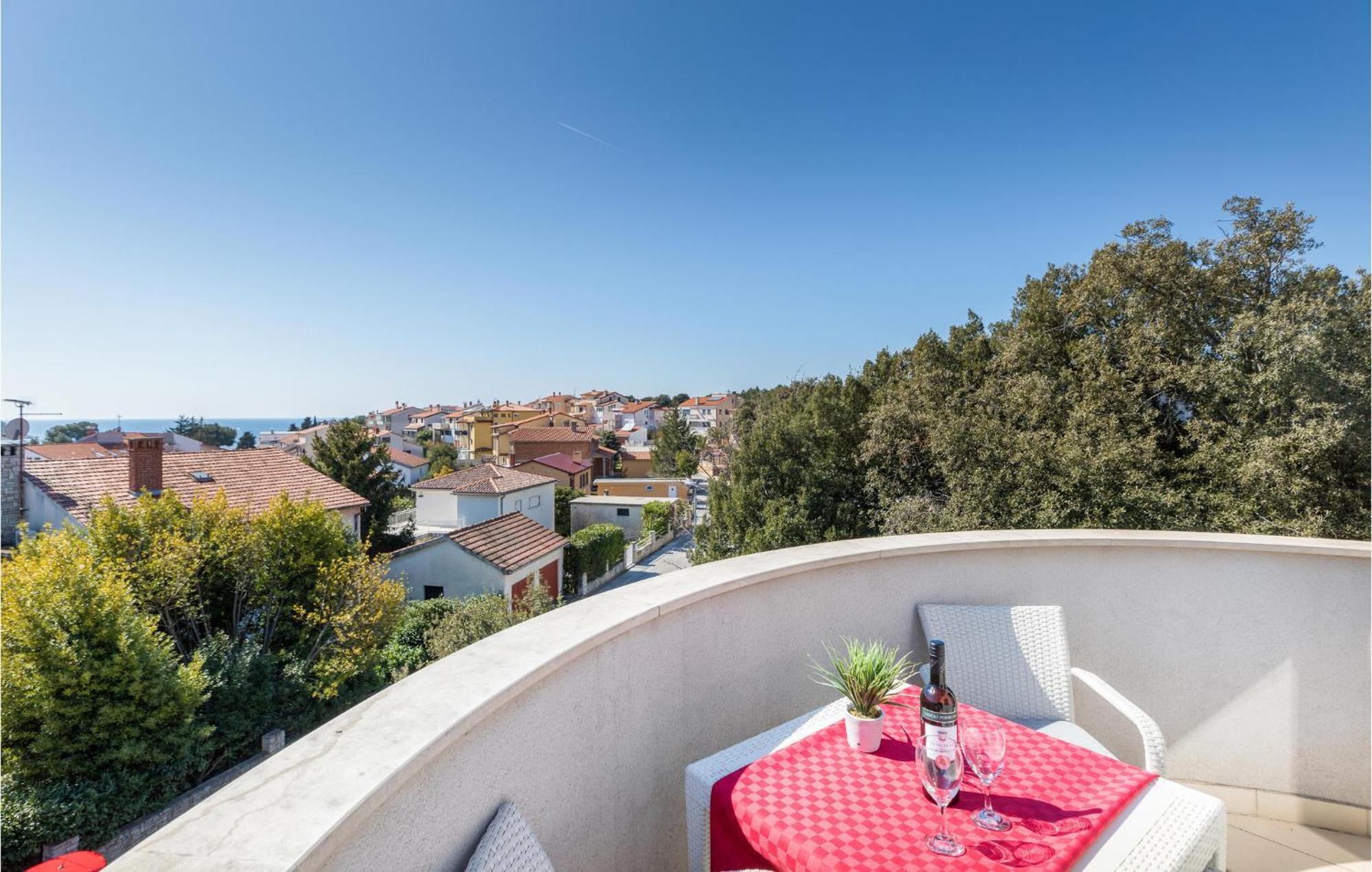 Stunning Apartment In Pjescana Uvala With Wifi Buitenkant foto